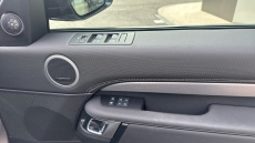 Land Rover Discovery 3.0 D300 Dynamic SE 5dr Auto Diesel Station Wagon